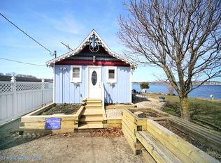 323 Oak Dr, La Porte, IN