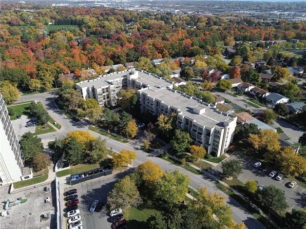 1300 Marlborough Ct #119, Oakville, ON L6H 2S2