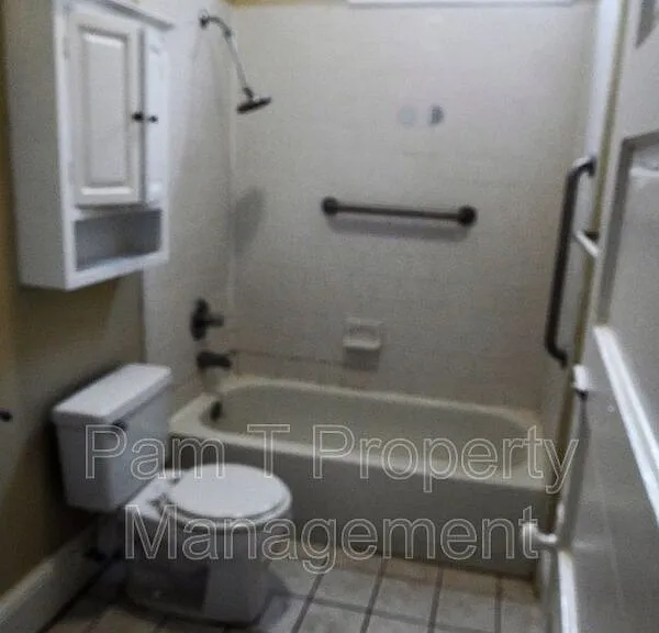 512 E Waldburg Ln — Photo 11