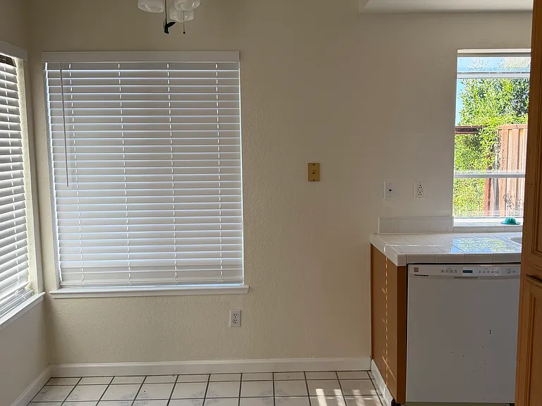 342 Wildrose Cir — Photo 18