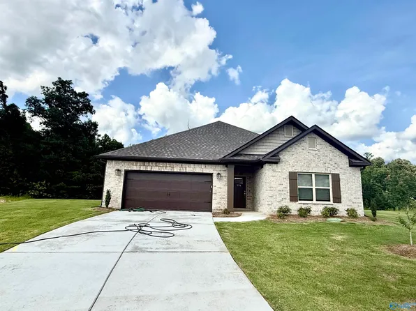 274 Saddle St, New Market, AL 35761