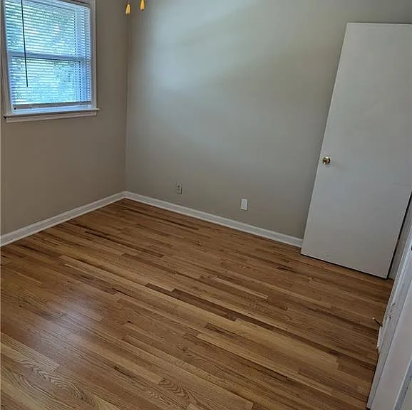 514 Clover Dr #4 — Photo 6