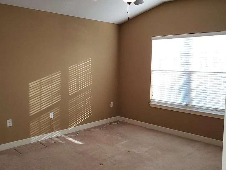 2820 Lake Ave — Photo 19