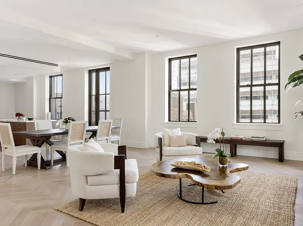 100 Barclay St APT 22C, New York, NY 10007