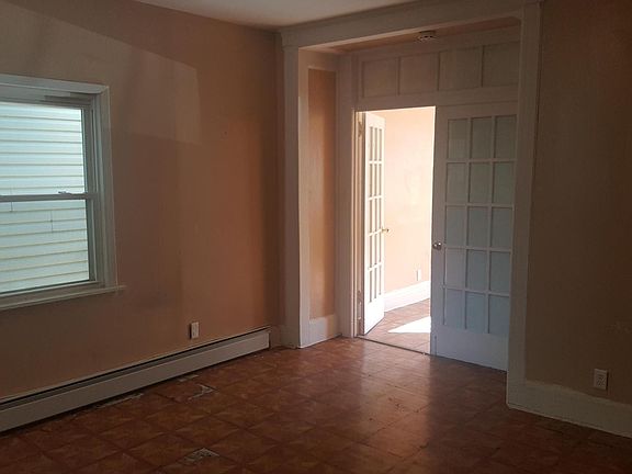 2nd image of 202 Buena Vista Ave #3