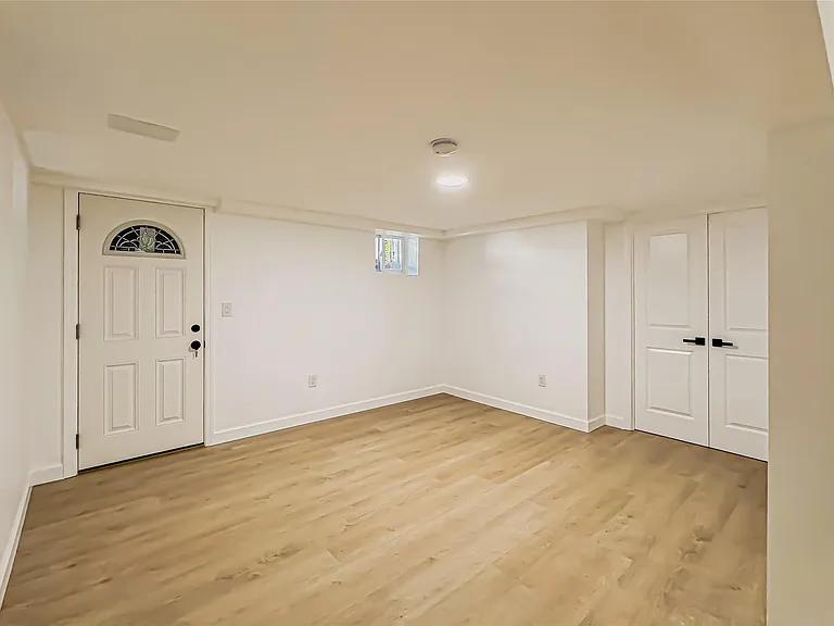 9 Watkins Pl — Photo 21