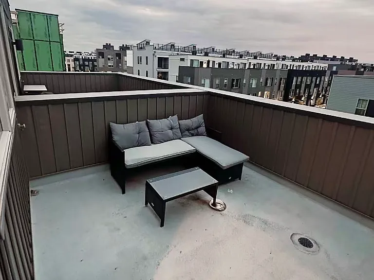 2030 Northbank Pl — Photo 18
