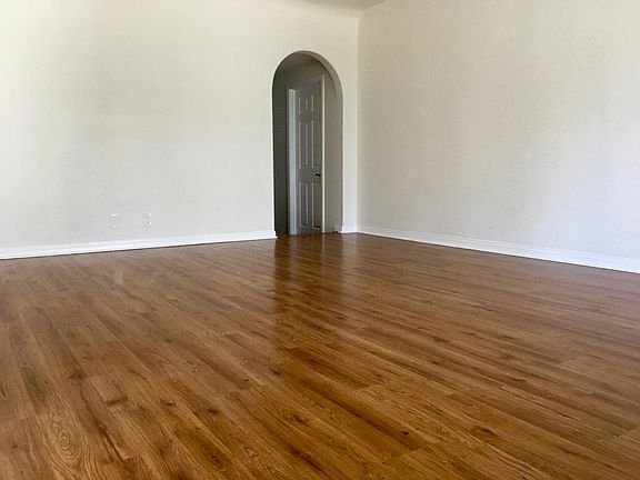 4th image of 8961 Annetta Ave