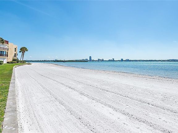 4th image of 855 Bayway Blvd APT 801