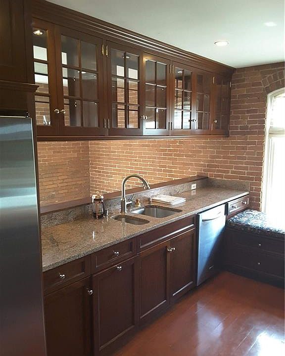 2nd image of 26 Benefit St #4