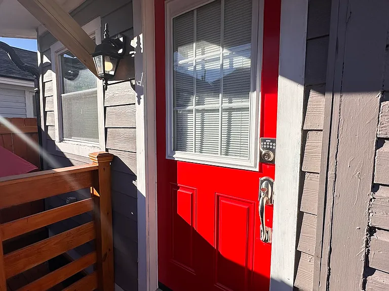 111 Drake St #C — Photo 10