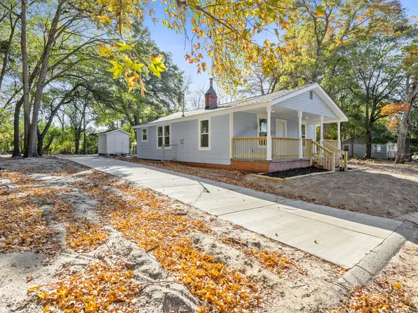 1117 Center St, Fayetteville, NC 28306