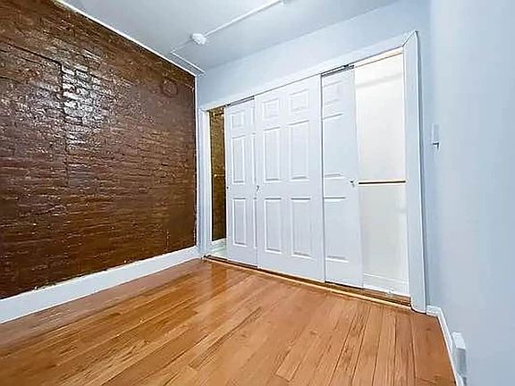 3rd image of 518 E 6th St APT 1