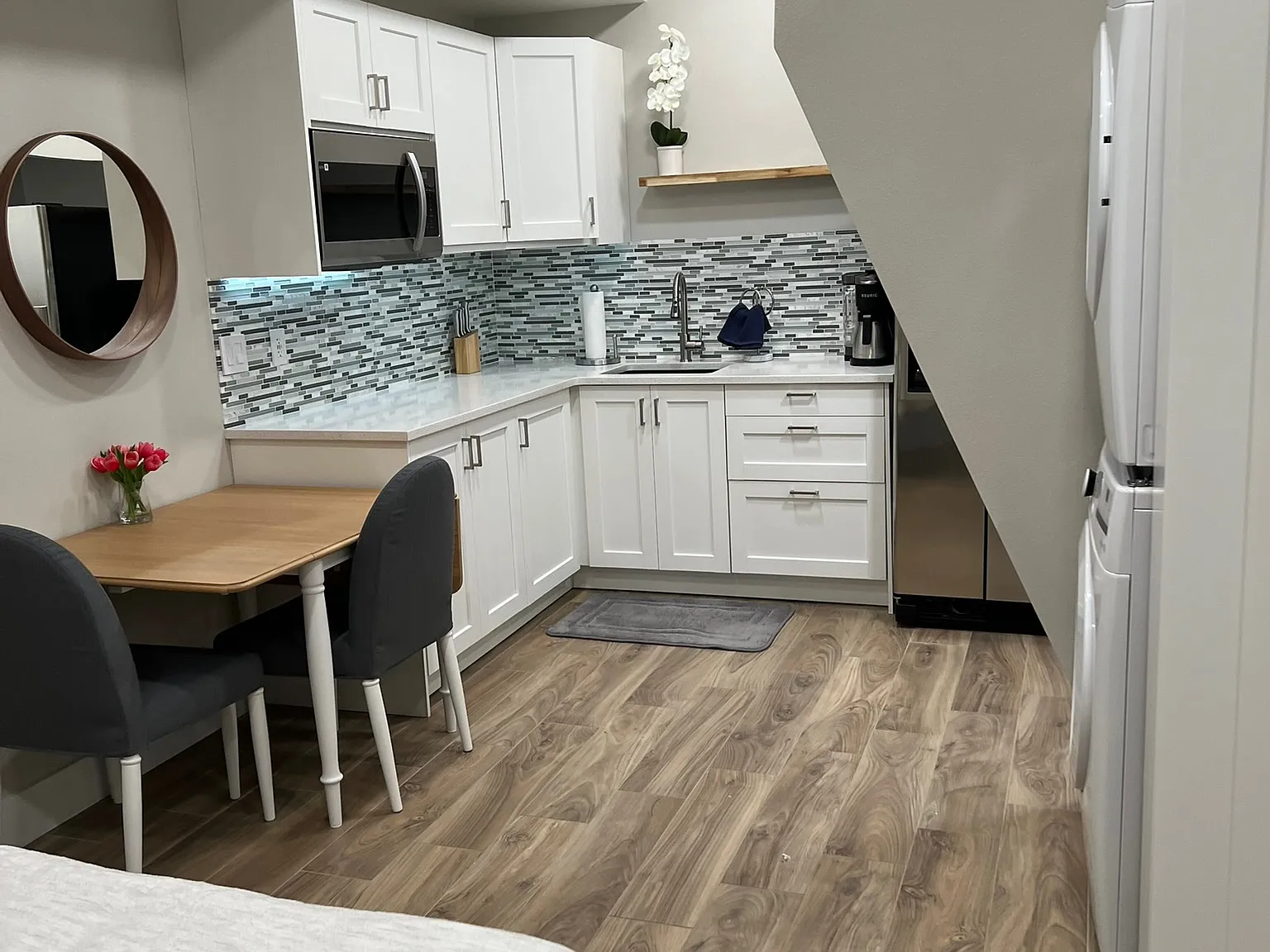 Studio, 300 sqft, $1,595 — Photo 4