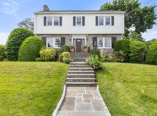 22 Foothill Rd, Bronxville, NY 10708