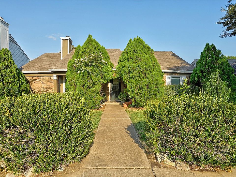 1st image of 2730 Naples Dr