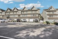 20 Mountain Ave.-S1010-001.jpg