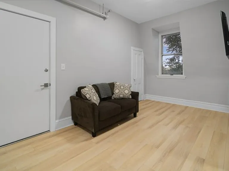 Quarry St. Apartments — Photo 41