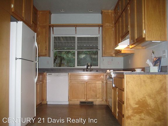 4th image of 13329 Capitol Dr