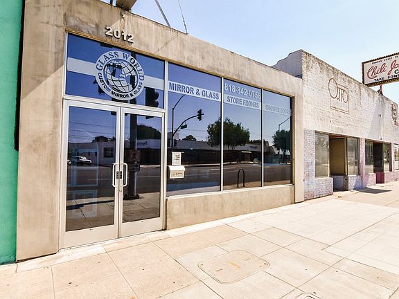 2nd image of 2012 W Burbank Blvd