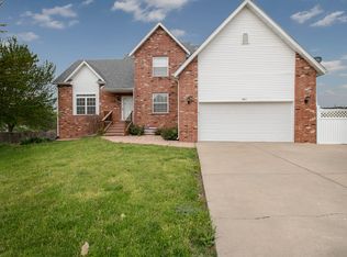 3011 N 30th St, Ozark, MO 65721