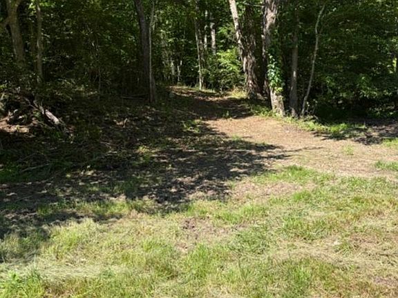 5th image of Simmons Ga Simmons Gap Rd