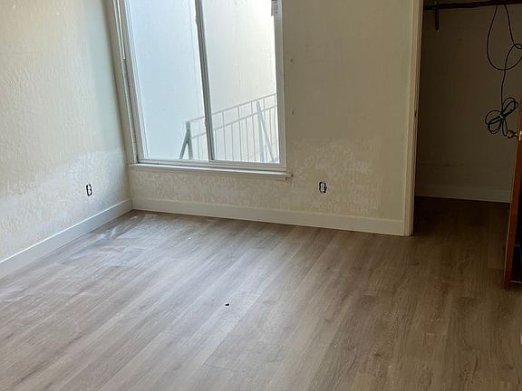 3rd image of 455 7th Ave APT 4