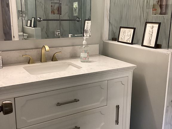 5th image of 2401 Bayshore Blvd Unit 1412