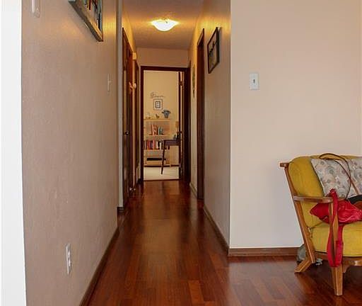 5th image of 406 Leslie Dr