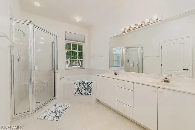9021 Las Maderas Dr #202 — Photo 17