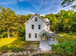 25 Green Ave, Castleton, NY 12033
