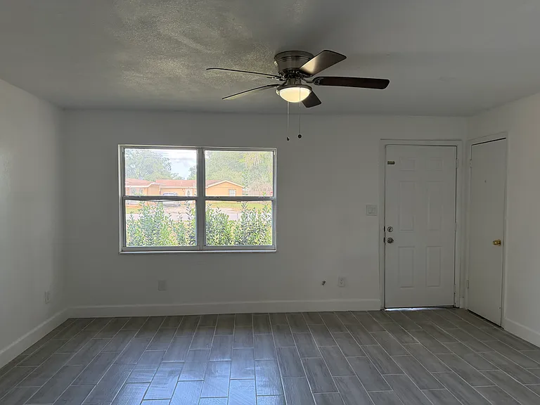 564 N Wayman St #564 — Photo 6
