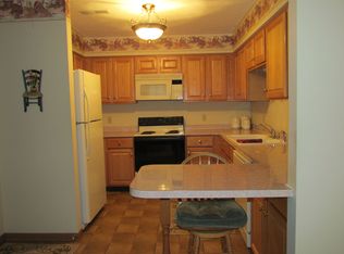 261 W Heatherwood Dr, Barberton, OH