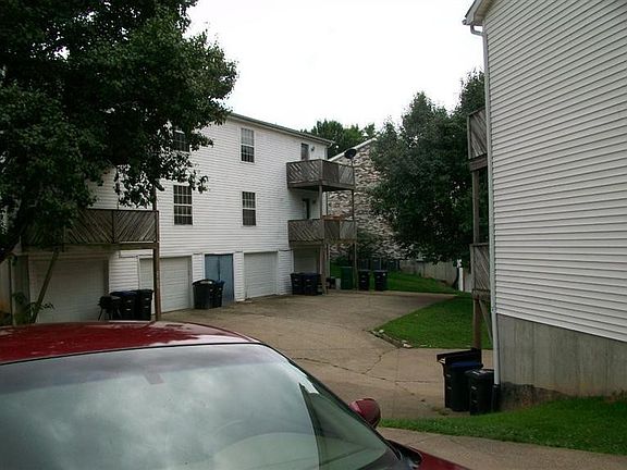5th image of 247 Centennial Ave