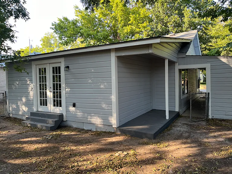 404 Cherry St — Photo 18