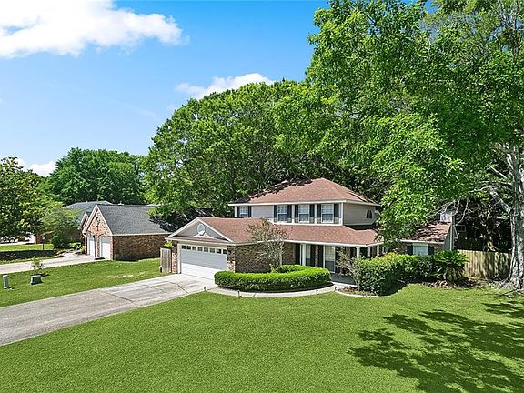 2nd image of 3604 Meadow Lake Dr W