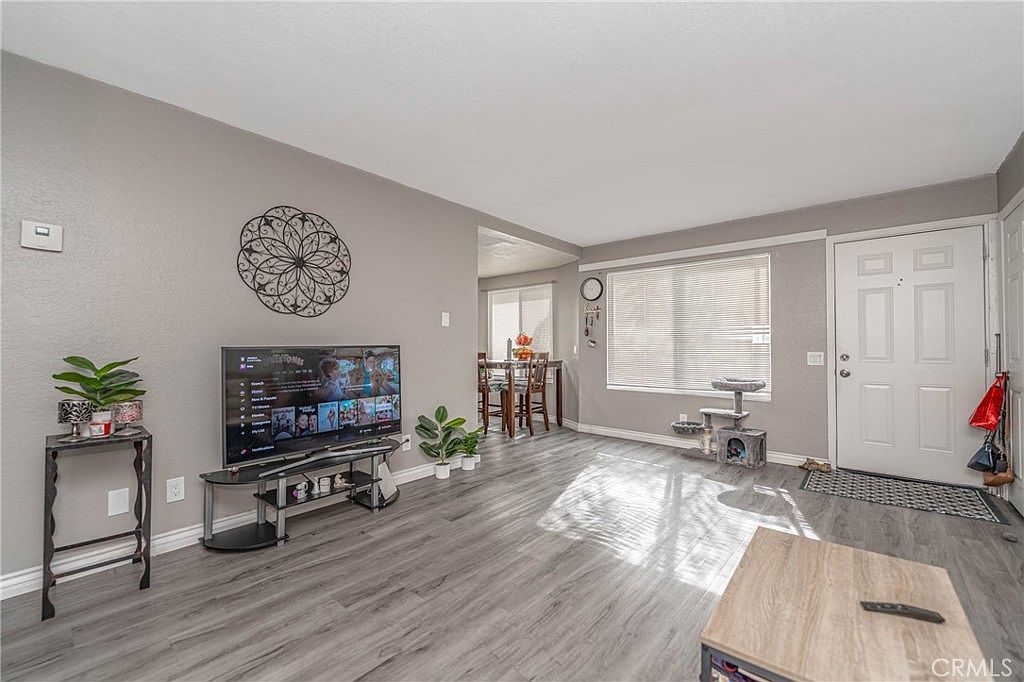 8939 Mango Ave APT J, Fontana, CA 92335 | Zillow