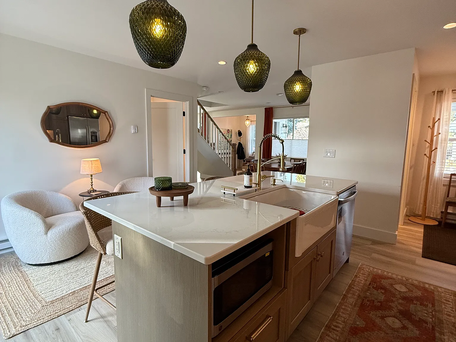 3 bed, 2.5 bath, 1700 sqft, $4,000 — Photo 4
