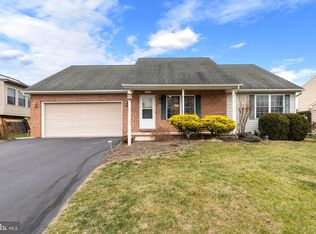 905 Hedgewyck Ln, Elizabethtown, PA 17022