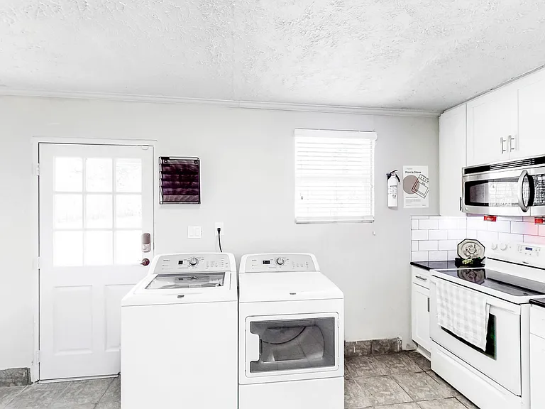 Full Sized HE Washer and Dryer