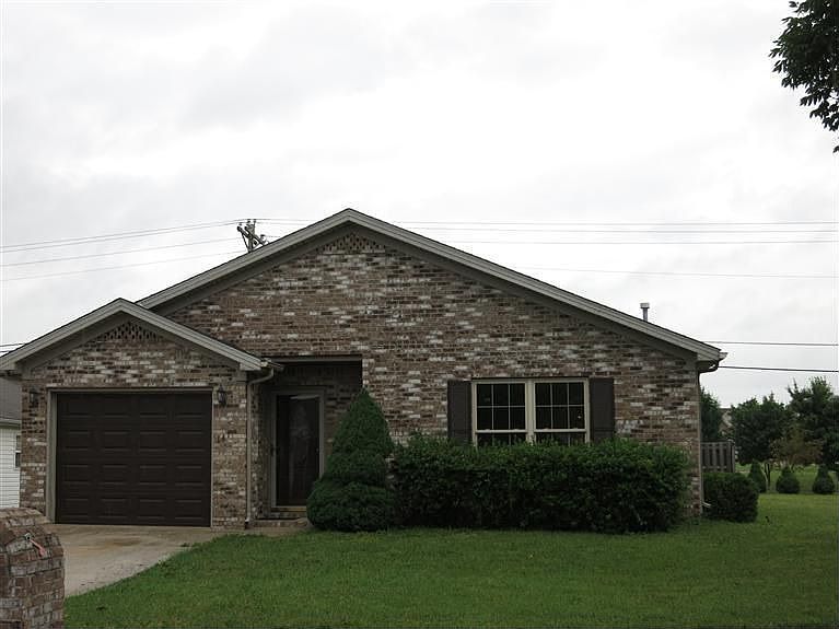1st image of 141 Woodview Dr