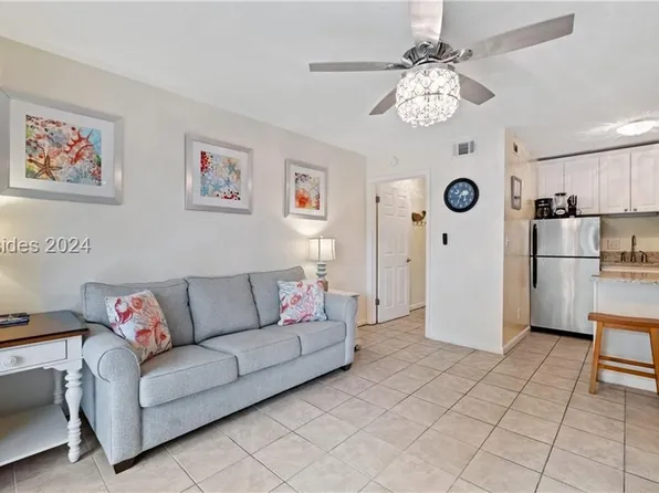 4 N Forest Beach Dr APT 106, Hilton Head Island, SC 29928