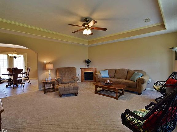 2nd image of 39 Dove Ln