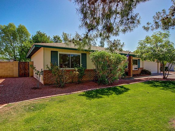 4th image of 1028 E Carmen Street