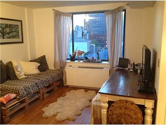 Rented by Douglas Elliman | media 16