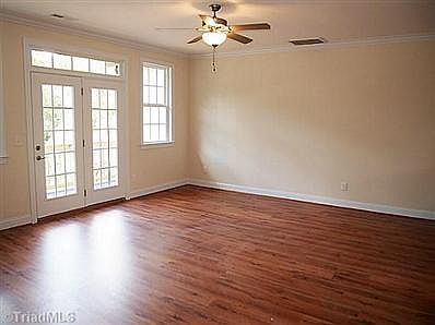 5th image of 90 Nandina Dr
