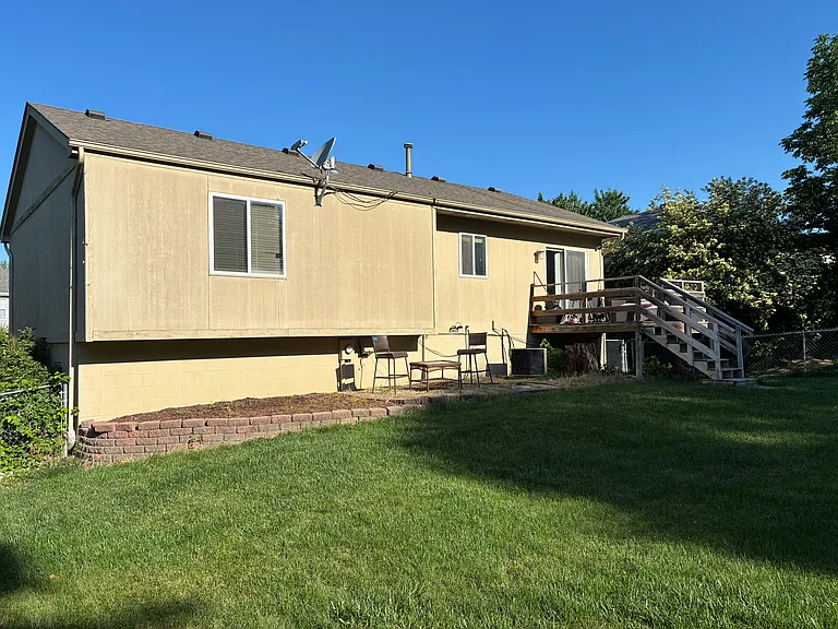 6401 S 167th Ave — Photo 28