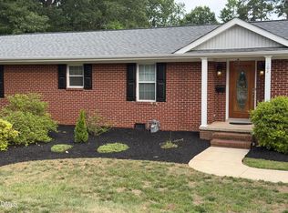 2012 S Mebane St APT 104, Burlington, NC 27215