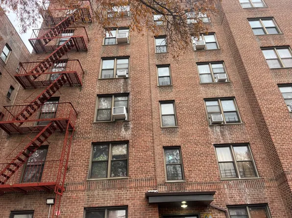 745 E 231st St, Bronx, NY 10466