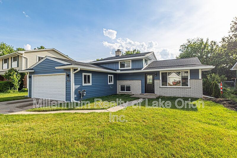 1st image of 676 Sheffield Rd